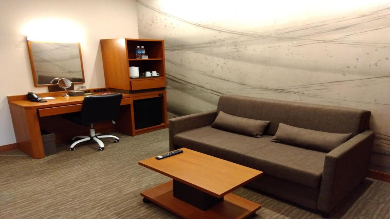 Odysis Suites Osaka Airport Hotel Izumi-Szano Kültér fotó